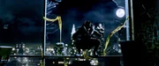 Superheld The Comedian" wird in seinem New Yorker Appartement von einem Unbekannten &uuml;berfallen und aus dem Fenster geworfen. Die Polizei geht von einem Raub&uuml;berfall aus, doch Kollege Rorschach (Jackie Earle Haley) vermutet einen gezielten Mord ...