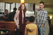 (v.l.n.r.) Bree Van De Kamp (Marcia Cross); Charlie James (Sayeed Shahidi); Keith Watson (Brian Austin Green) (v.l.n.r.) Bree Van De Kamp (Marcia Cross); Charlie James (Sayeed Shahidi); Keith Watson (Brian Austin Green)