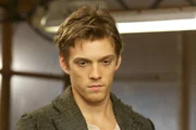 Ian (Jake Abel) liebt Wanda, aber in ihrem K&ouml;rper und Geist ist auch Melanie, die Jared &uuml;ber alles liebt. Kann der junge Mann trotzdem zu seiner gro&szlig;en Liebe vordringen?
