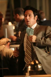 Don (Rob Morrow) versucht einen kniffligen Fall zu l&ouml;sen ...