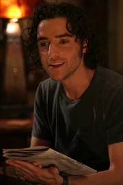 Charlie (David Krumholtz) greift Don bei seinem aktuellem Fall mathematisch unter die Arme ... Charlie (David Krumholtz) greift Don bei seinem aktuellem Fall mathematisch unter die Arme ...