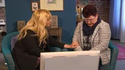 Als Kerstin (r.) erf&auml;hrt, dass sie noch f&uuml;nf Geschwister hat, m&ouml;chte sie diese unbedingt ausfindig machen. Doch da sie nur wenige Informationen hat, gestaltet sich die Suche besonders schwierig. Wird es Julia Leischik (l.) trotzdem gelingen, die F&uuml;nf aufzusp&uuml;ren?