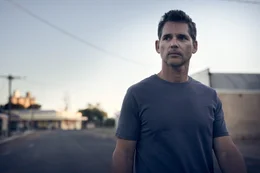 Aaron Falk (Eric Bana)