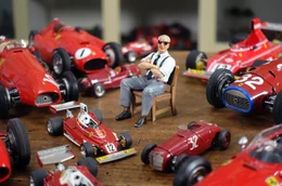 Der ikonische rote Ferrari ist das Produkt eines Kindheitstraums von Enzo Ferrari.