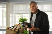 Peter Simonischek.