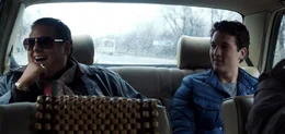 L-R: Efraim Diveroli (Jonah Hill) und David Packouz (Miles Teller)