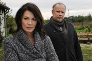 Vera (Iris Berben, l.) und Darius (Axel Milberg, r.).