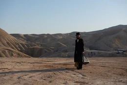 Ben (Luzer Twersky) aus Brooklyn besucht seinen Onkel in Jerusalem, der f&uuml;r ihn eine Braut finden soll.
