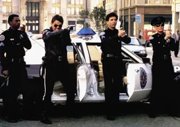 Kopf einziehen! Die Reviertrottel sind wieder auf Patrouille: (v.l.) Jones (Michael Winslow), Tackleberry (David Graf), Nick (Matt McCoy) und Callahan (Leslie Easterbrook).