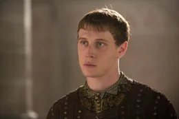 Prinz Hamlet (George MacKay).