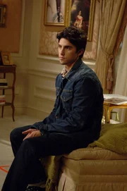 Überraschend taucht Jess (Milo Ventimiglia) bei Rory auf und gibt ihr zu verstehen, dass sie ihr Studium fortsetzen sollte ... Überraschend taucht Jess (Milo Ventimiglia) bei Rory auf und gibt ihr zu verstehen, dass sie ihr Studium fortsetzen sollte ...