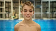 Linus ist Wasserspringer. Er übt Sprünge vom 1-Meter bis zum 10-Meter Turm. Sein großes Ziel: eine Medaille bei den Deutschen Meisterschaften. Linus ist Wasserspringer. Er übt Sprünge vom 1-Meter bis zum 10-Meter Turm. Sein großes Ziel: eine Medaille bei den Deutschen Meisterschaften.