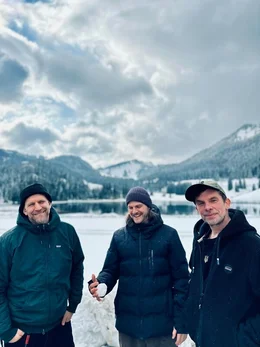 Von links: Florian Weber, Peter Brugger und R&uuml;diger Linhof am Spitzingsee.