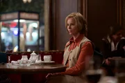Lauren Faber (Sofia Helin).