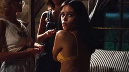 Lorraine (Jenna Ortega)