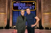 Treten bei "Wer weiß denn sowas?" als Kandidaten an: Der ehemalige Profi-Fußballspieler Pierre Littbarski (l.) und der ehemaligen Profi-Fußballspieler Thomas Helmer (r.). Treten bei "Wer weiß denn sowas?" als Kandidaten an: Der ehemalige Profi-Fußballspieler Pierre Littbarski (l.) und der ehemaligen Profi-Fußballspieler Thomas Helmer (r.).