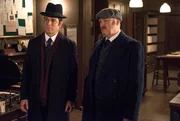 Detective William Murdoch (Yannick Bisson, l.), Inspector Thomas Brackenreid (Thomas Craig, r.)