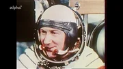 Sigmund Jähn war als erster Deutscher im All - als Kosmonaut, denn er flog für die DDR mit den Sowjets zum kosmischen Laboratorium Saljut 6. Sigmund Jähn war als erster Deutscher im All - als Kosmonaut, denn er flog für die DDR mit den Sowjets zum kosmischen Laboratorium Saljut 6.