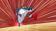 F&uuml;r seine Marina bem&uuml;ht sich Sharko sehr, den Ball zu fangen. Doch leider l&auml;uft nicht alles nach Plan.