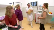 Das Ärzteteam wird Zeuge eines Familiendramas. Das Ärzteteam wird Zeuge eines Familiendramas.