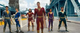 v.li.: Superheld Eugene (Ross Butler), Superheld Freddy (Adam Brody), Mary Bromfield / Superheldin Mary (Grace Caroline Currey), Shazam (Zachary Levi), Superheldin Darla (Meagan Good), Superheld Pedro (D.J. Cotrona).