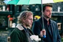 L-R: Daniel (Johannes Nussbaum), Sascha Bergmann (Hary Prinz).