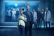 (1. Staffel) - (v.l.n.r.) Anthony Carter (McKinley Belcher III); Shauna Babcock (Brianne Howey); Dr. Tim Fanning (Jamie McShane); Amy Bellafonte (Saniyya Sidney); Brad Wolgast (Mark-Paul Gosselaar); Dr. Major Nichole Sykes (Caroline Chikezie); Clark Richards (Vincent Piazza); Dr. Lila Kyle (Emmanuelle Chriqui); Dr. Jonas Lear (Henry Ian Cusick) (1. Staffel) - (v.l.n.r.) Anthony Carter (McKinley Belcher III); Shauna Babcock (Brianne Howey); Dr. Tim Fanning (Jamie McShane); Amy Bellafonte (Saniyya Sidney); Brad Wolgast (Mark-Paul Gosselaar); Dr. Major Nichole Sykes (Caroline Chikezie); Clark Richards (Vincent Piazza); Dr. Lila Kyle (Emmanuelle Chriqui); Dr. Jonas Lear (Henry Ian Cusick)