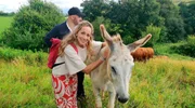 Tamina Kallert im baskischen Hinterland bei Biolandwirt Felix Noblia. Tamina Kallert im baskischen Hinterland bei Biolandwirt Felix Noblia.
