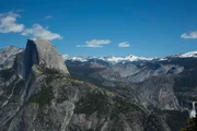 Der "Half Dome"-Felsen pr&auml;gt den Yosemite-Nationalpark.
