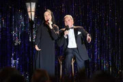 Schwester Hanna (Janina Hartwig) und W&ouml;ller (Fritz Wepper) singen auf der Gala.