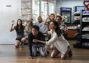 Dr. Noelani Cunha (Kimee Balmilero, l.); Tani Rey (Meaghan Rath, r.) Dr. Noelani Cunha (Kimee Balmilero, l.); Tani Rey (Meaghan Rath, r.)