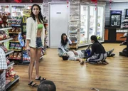 (v.l.n.r.) Tani Rey (Meaghan Rath); Bonnie (Cara Santana); Clyde (Darnell Kirkwood); Dr. Noelani Cunha (Kimee Balmilero) (v.l.n.r.) Tani Rey (Meaghan Rath); Bonnie (Cara Santana); Clyde (Darnell Kirkwood); Dr. Noelani Cunha (Kimee Balmilero)