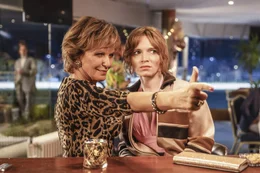 v.li.: Marion (Ulrike Kriener), Karla (Karoline Herfurth)