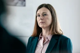Nicole Sturm (Bettina Mittendorfer).