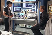 Ein gemeinsamer Konzertbesuch mit Abby (Pauley Perrette, l.) hat Folgen für McGee (Sean Murray, r.) ... Ein gemeinsamer Konzertbesuch mit Abby (Pauley Perrette, l.) hat Folgen für McGee (Sean Murray, r.) ...