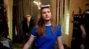 Basierend auf wahren Begebenheiten und pers&ouml;nlichen Erfahrungen portraitiert der Film die glamour&ouml;se Welt der DDR-Mode, erz&auml;hlt von der Sch&ouml;nheit und Eleganz im Osten, taucht ein in die Welt des legend&auml;ren Modemagazins SIBYLLE und landet im kreativen Untergrund als Gegenentwurf zum grauen DDR Alltag. - v.l.n.r.: Rudi (Sabin Tambrea) und Suzie (Marlene Burow).