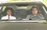 Antonio Krusewitz (Dimitri Stapfer, r.) und Tamara Sedlak (Dena Abay, l.) haben gemeinsam einen Goldtransport &uuml;berfallen. Doch bei ihrer Flucht &uuml;ber den Bodensee haben sie einen Menschen get&ouml;tet und das Gold im See verloren.
