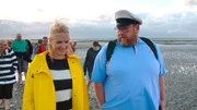 Judith Rakers und der "singende Wattführer" Albertus Akkermann. Judith Rakers und der "singende Wattführer" Albertus Akkermann.