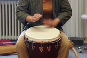 Sternstunde Musik – Musiktherapie – Im Rhythmus des Lebens (Trommel). Sternstunde Musik – Musiktherapie – Im Rhythmus des Lebens (Trommel).