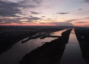 Luftaufnahme: Die Donau bei Wien. Luftaufnahme: Die Donau bei Wien.