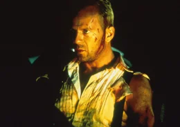 Nur ein Mann kann den Sieg des Anti-Elements noch verhindern: Korben Dallas (Bruce Willis) ...