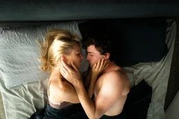 Hat ihre heimliche Liebelei eine Chance? Lil (Naomi Watts, l.) und Tom (James Frecheville, r.) ...