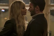 Dominika Egorova (Jennifer Lawrence, l.); Nate Nash (Joel Edgerton, r.)