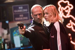 In einer Striptease-Bar trifft Chev (Jason Statham) auf Eve (Amy Smart), die dort als Tabledancerin arbeitet und von ihrem neuen Lover Randy ziemlich genervt ist...