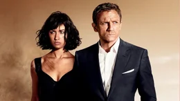 James Bond (Daniel Craig), Geheimagent Ihrer Majest&auml;t, bekommt in seinem Kampf gegen die Organisation "Quantum" Hilfe von der sch&ouml;nen Camille (Olga Kurylenko), die allerdings ihre ganz eigenen Pl&auml;ne verfolgt.  +++ Die Verwendung des sendungsbezogenen Materials ist nur mit dem Hinweis und Verlinkung auf RTL+ gestattet. +++