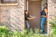 Vanessa Rojas (Lisseth Chavez) und Kevin Atwater (LaRoyce Hawkins) Vanessa Rojas (Lisseth Chavez) und Kevin Atwater (LaRoyce Hawkins)