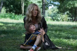 Nach dem Traumatischen Unfalltod ihrer neugeborenen Tochter ziehen Dana (Kate Beckinsale) und David mit ihrem 5-j&auml;hrigen Sohn Lucas (Duncan Joiner) in ein abgelegens Landhaus, um dort einen Neuanfang zu starten. Doch das scheinbar l&auml;ndliche Idyll h&uuml;tet ein dunkles Geheimnis.