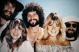 Eine Aufnahme von Fleetwood Mac aus dem Jahr 1976 (v. l.): Mick Fleetwood, Stevie Nicks, Lindsey Buckingham, Christine McVie und John McVie