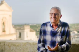 Der Autor Jean-Paul Manganaro sieht die Barockzeit als Lebensgef&uuml;hl und schl&auml;gt Br&uuml;cken zwischen Literatur und Architektur, zwischen Sizilien und Frankreich.