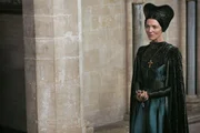 Margaret Beaufort (Michelle Fairley)
